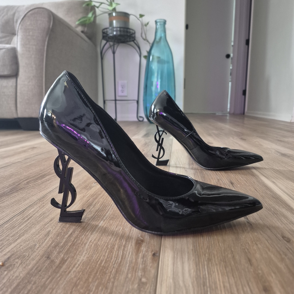 Yves Saint Laurent Black Patent Logo-Heel Pointed Pumps